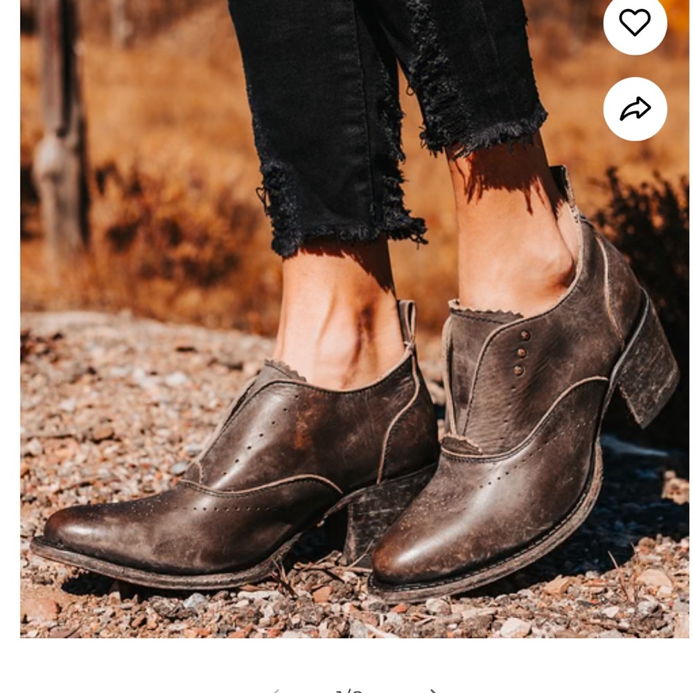 Freebird by Steven Sadie shoe, size 8 in black.